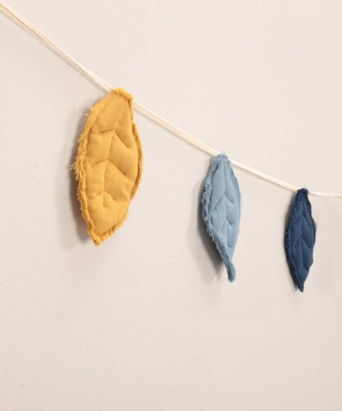 organic-manufacture- Organic Muslin Walnut Leaf Wall Decoration